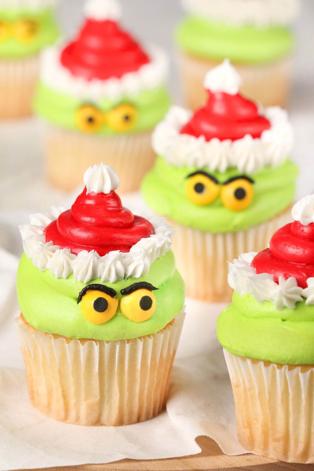 How To Make Grinch Cupcakes (Step-by-Step Tutorial)