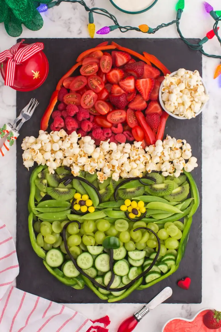 The Grinch Fruit Tray Idea That Will Make Your Heart Grow 3 Sizes